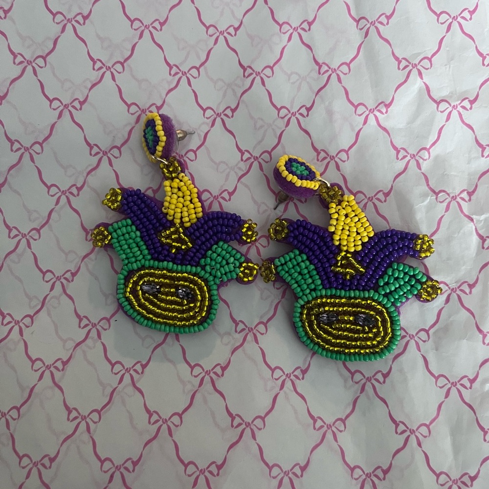 Fun Mardi Gras beaded earrings